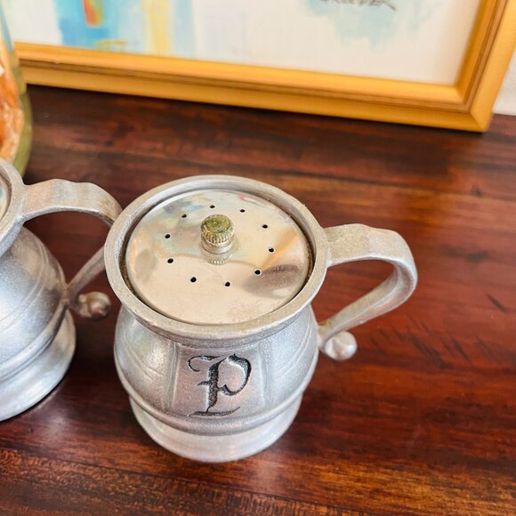 Vintage Salt & Pepper Shakers Pewter Cottagecore Classic Timeless Traditional - Picture 3 of 9